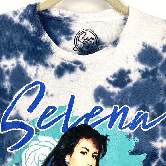 Selena Queen Of Cumbia Portrait Tie Dye T-Shirt Blue Size Medium NWOT - Picture 4 of 7